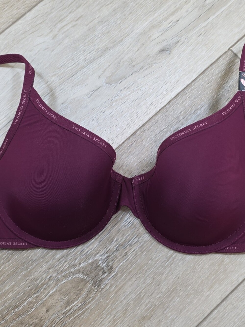 NWT Victoria's Secret T-Shirt Collection Lightly Lined Bra 36B Burgundy